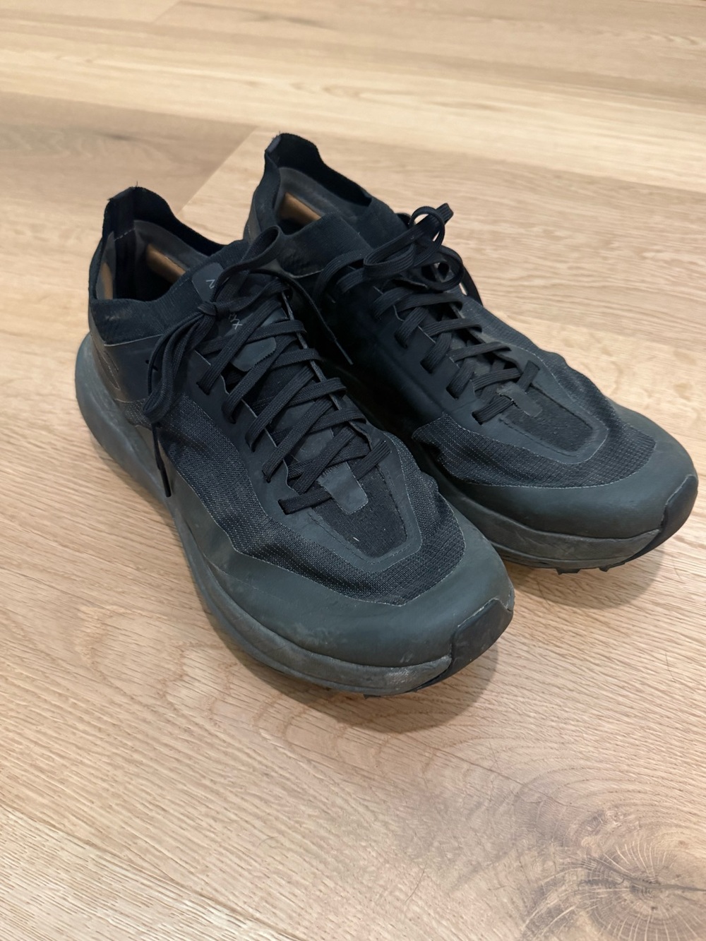 Arc’teryx Sylan Trail Runners, Women’s size 9